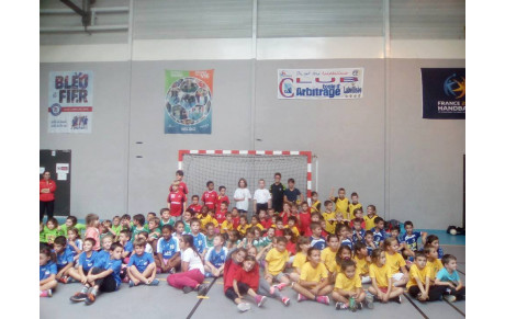 Premier plateau de l'école de hand 
